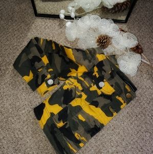 Off shoulder denim jacket